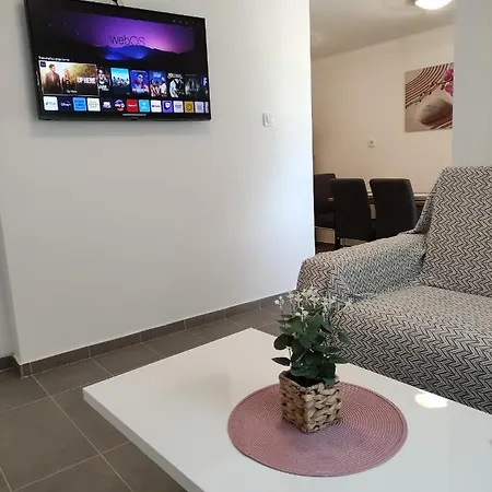 Mira 1 Apartament